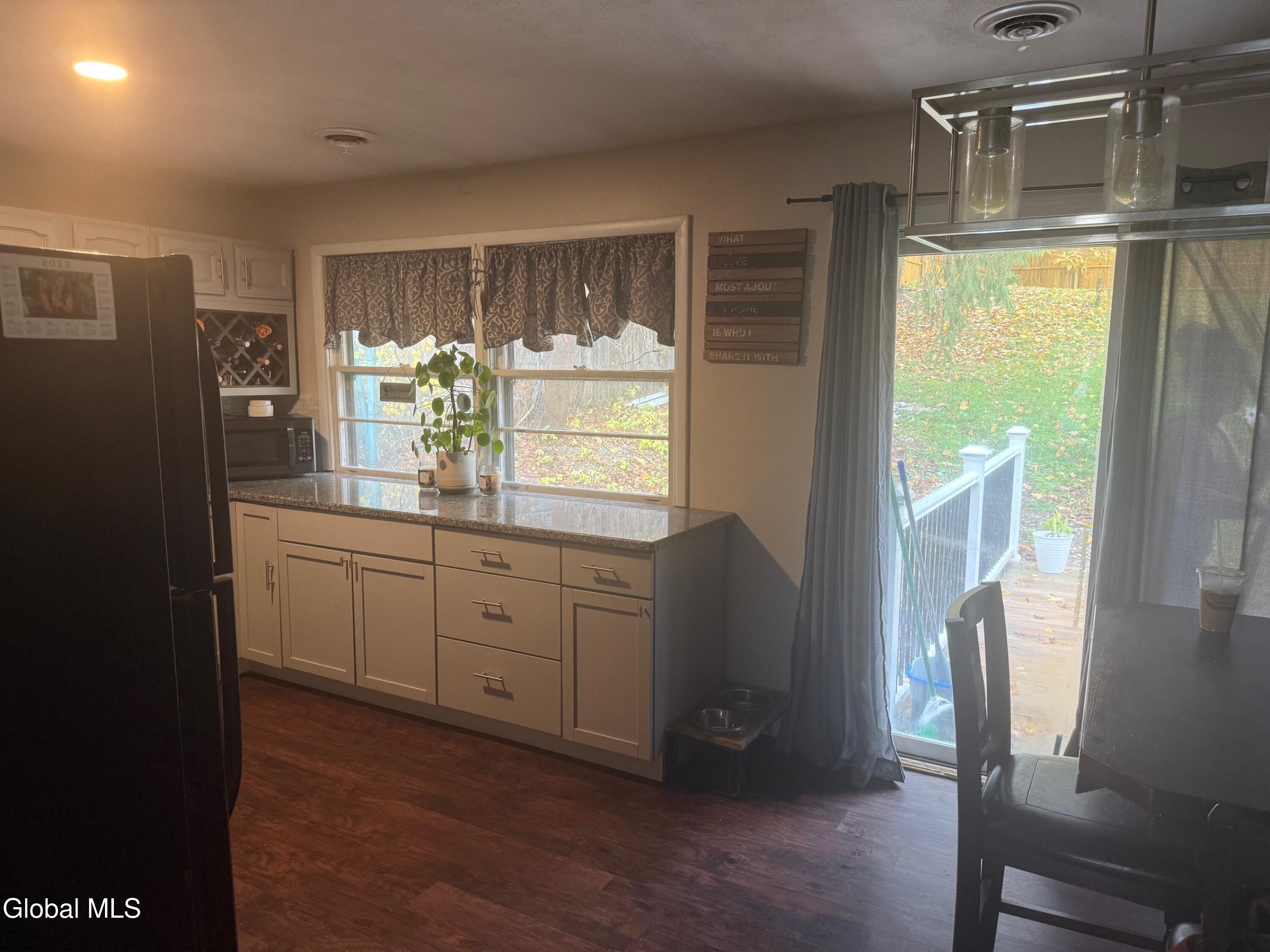 752 7th Avenue Troy, NY 12182 - Photo 9 of 32 IMG_3062