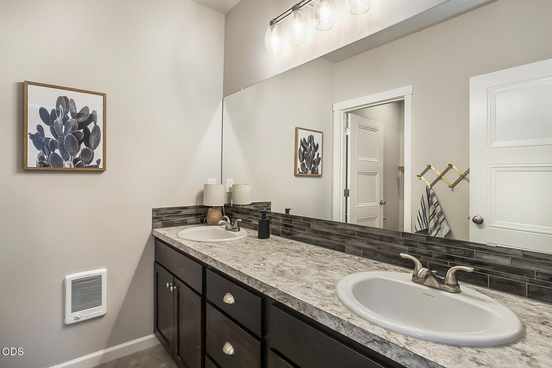 2788 Southwest 34th Street Redmond, OR 97756 - Photo 28 of 50