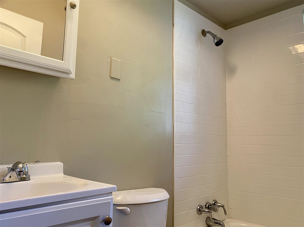 5009 Millbranch Road Memphis, TN 38116 - Photo 14 of 17 Full Bath