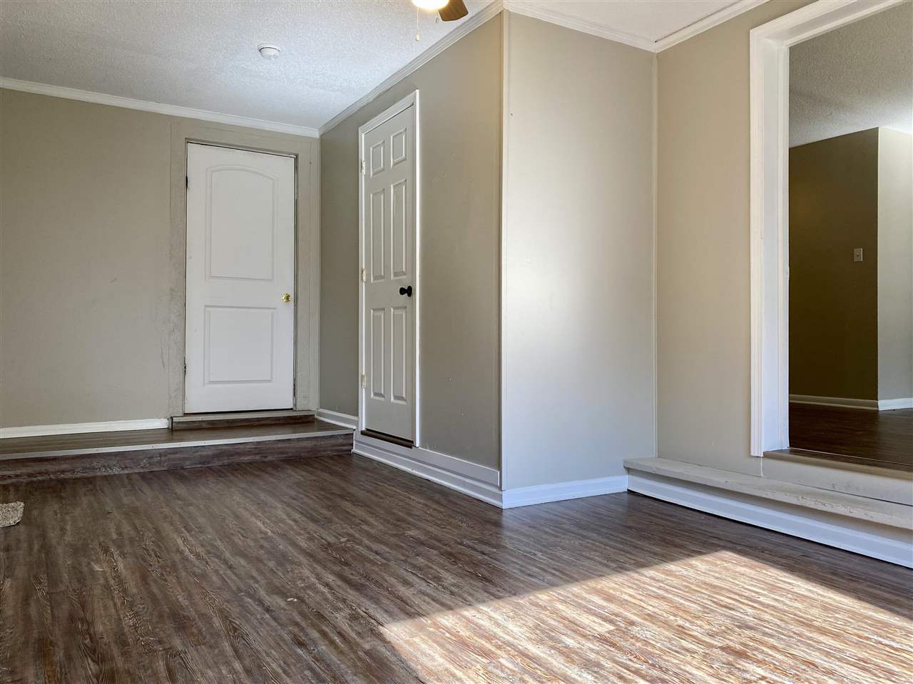 5009 Millbranch Road Memphis, TN 38116 - Photo 8 of 17 Primary Bedroom
