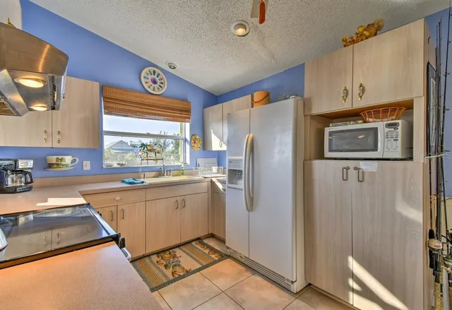 $6,200 | 8876 Bay Street, Unit A, Placida, FL 33946