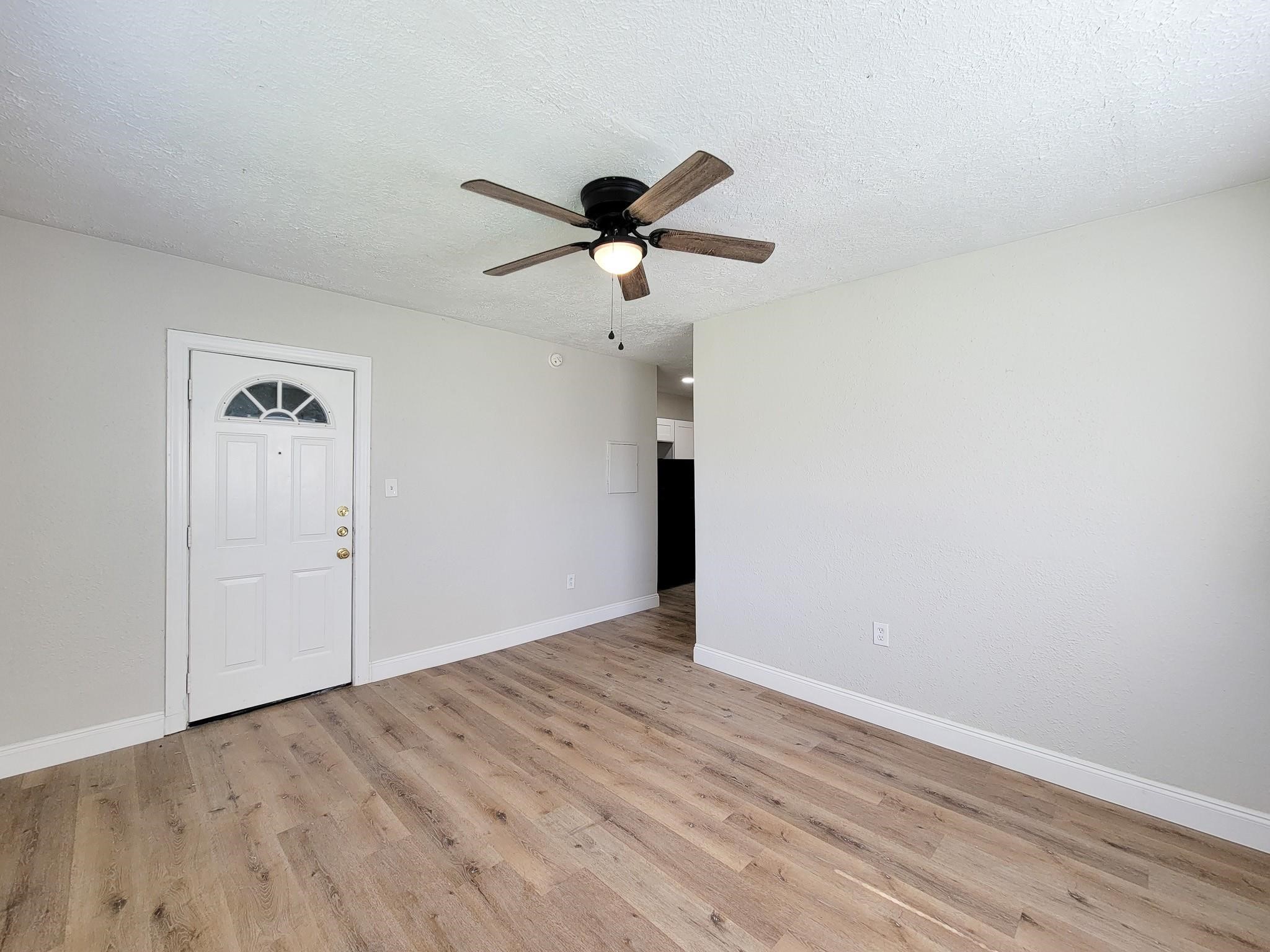 711 Ave A, Unit 1 La Marque, TX 77568 - Photo 2 of 18