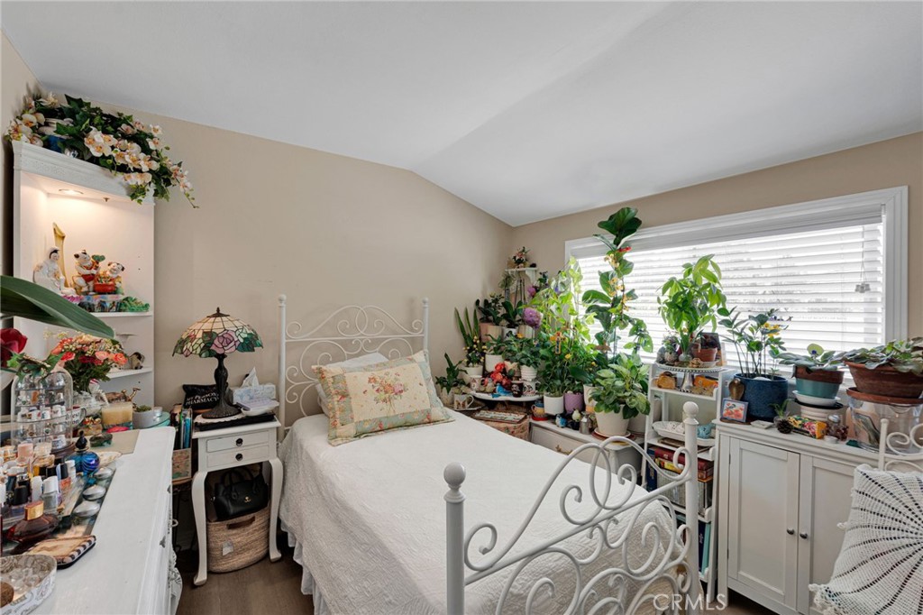246 East Mission Road Corona, CA 92879 - Photo 33 of 49 Gallery Image 33