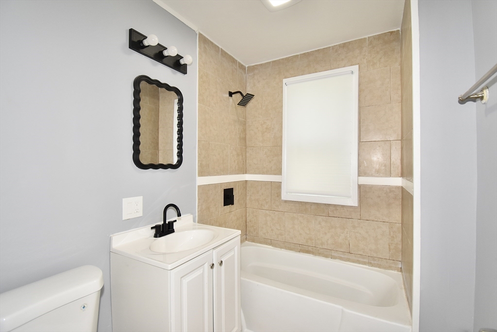 119 Littleton Street Springfield, MA 01104 - Photo 13 of 23 Gallery Image 13