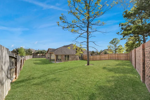 $2,600 | 2429 Lost Bridge Lane, Pearland, TX 77584
