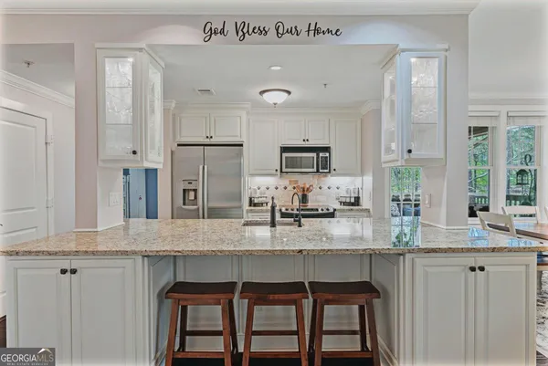 $975,000 | 1040 E Tailwater, Greensboro, GA 30642
