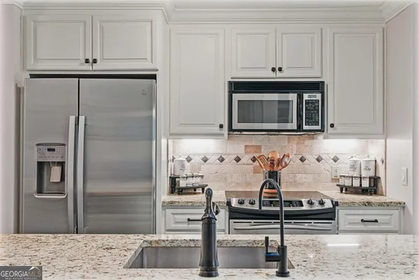 $975,000 | 1040 E Tailwater, Greensboro, GA 30642