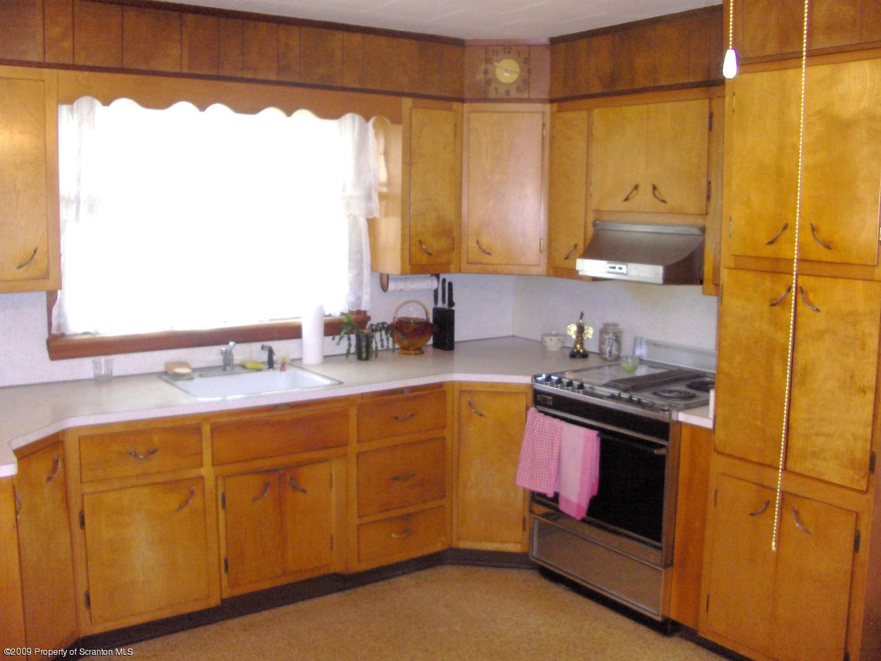 1405 Rundle Street Scranton, PA 18504 - Photo 4 of 14 Gallery Image 4