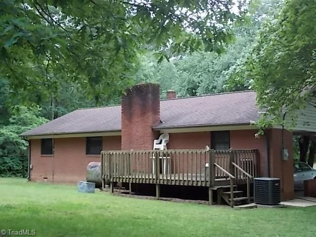 1686 Garner Road Denton, NC 27239 - Photo 3 of 20