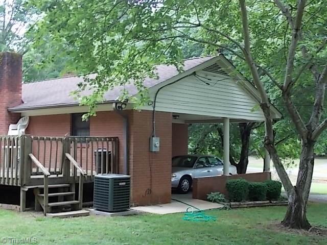 1686 Garner Road Denton, NC 27239 - Photo 4 of 20