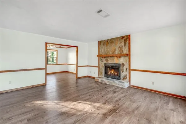 $2,100 | 1810 River Rock Trail, Woodstock, GA 30188