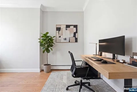 $589,000 | 133 Grand Street, Unit 401, Jersey City, NJ 07302