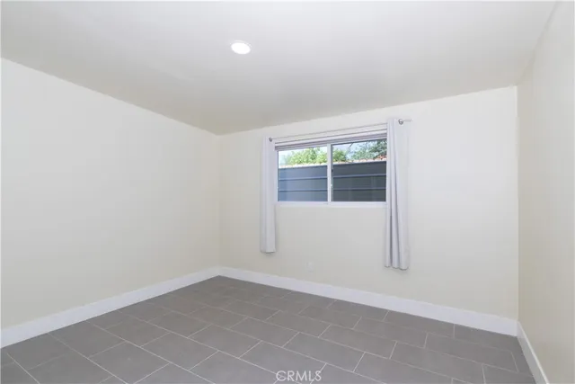 $2,390 | 61495 La Jolla Drive, Joshua Tree, CA 92252