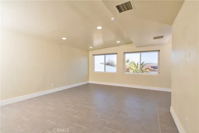 $2,390 | 61495 La Jolla Drive, Joshua Tree, CA 92252