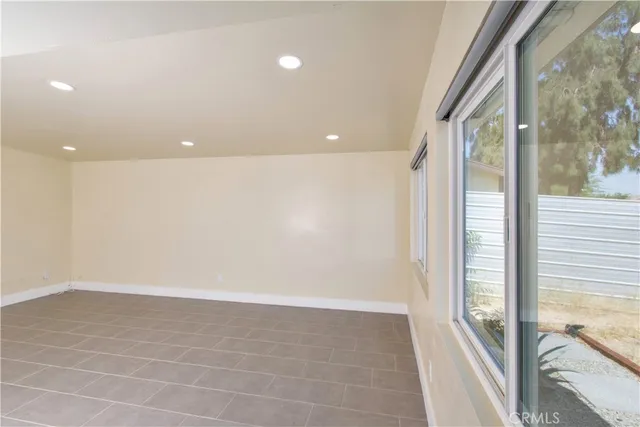 $2,390 | 61495 La Jolla Drive, Joshua Tree, CA 92252