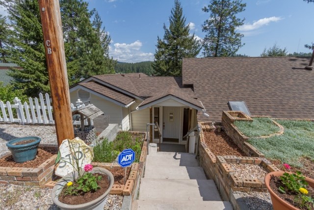 46091 Larson Beach Road Loon Lake, WA 99148 - Photo 4 of 20