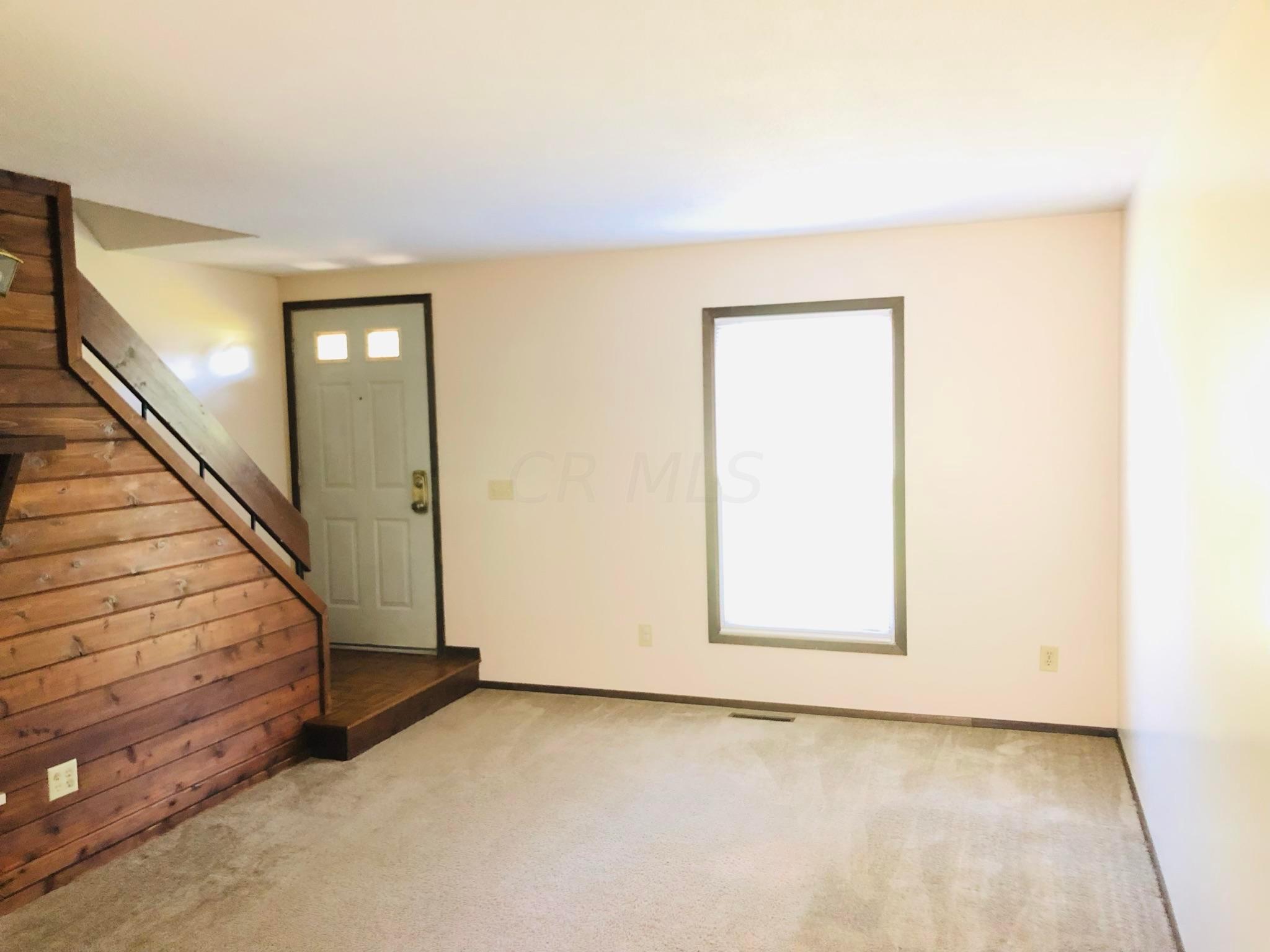 103 Price Road Newark, OH 43055 - Photo 4 of 21 Gallery Image 4