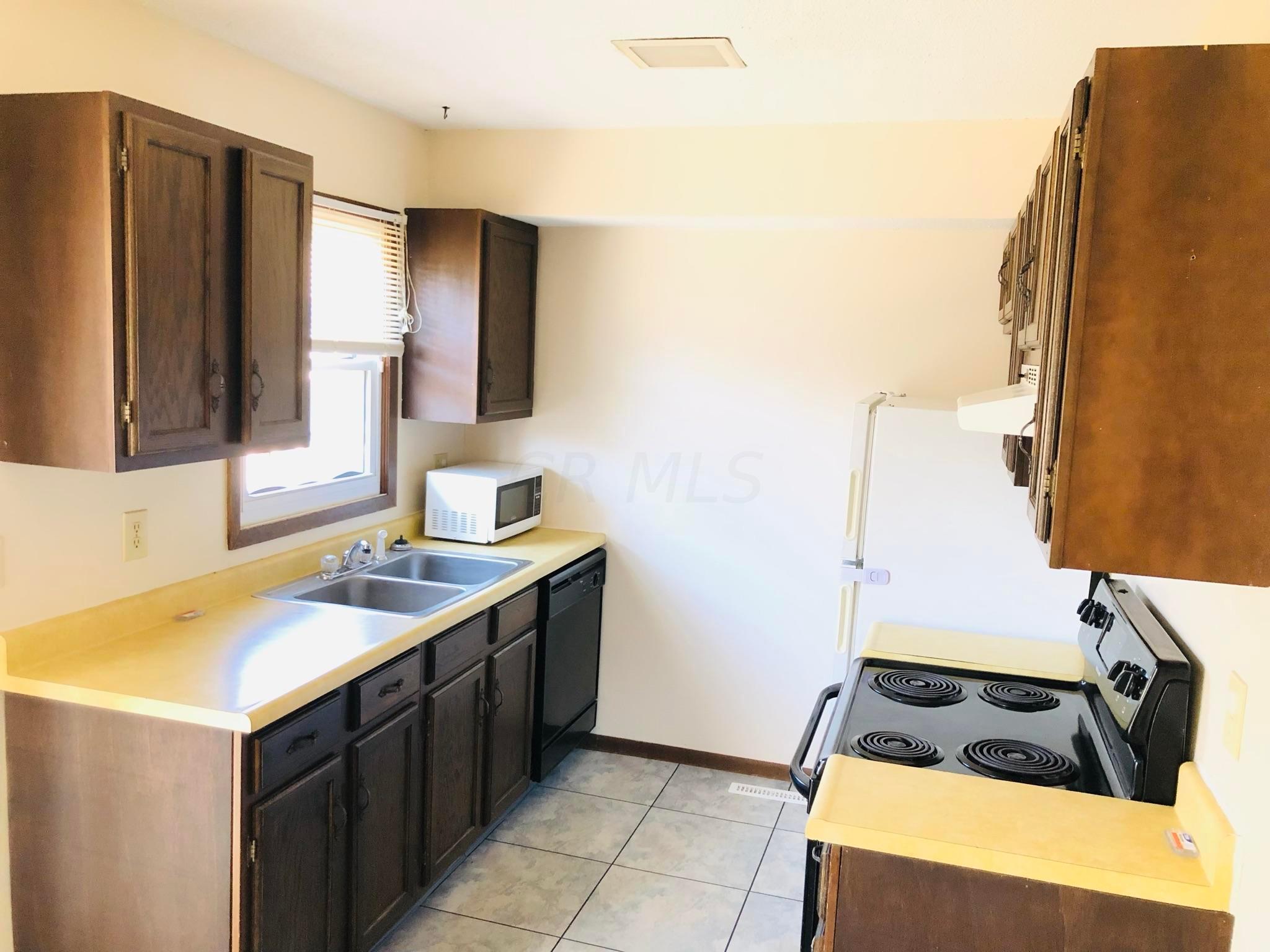103 Price Road Newark, OH 43055 - Photo 7 of 21 Gallery Image 7