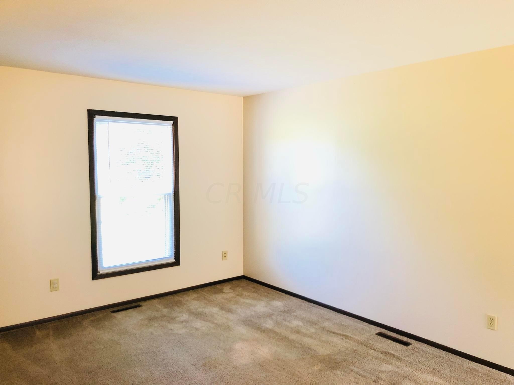103 Price Road Newark, OH 43055 - Photo 9 of 21 Gallery Image 9