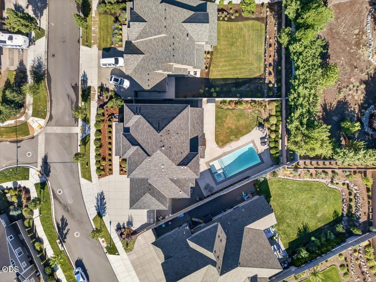 4048 Fieldbrook Avenue Medford, OR 97504 - Photo 81 of 89