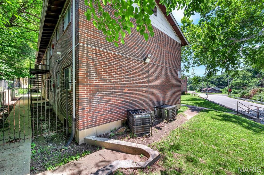 249 Chambers Road Riverview, MO 63137 - Photo 40 of 45