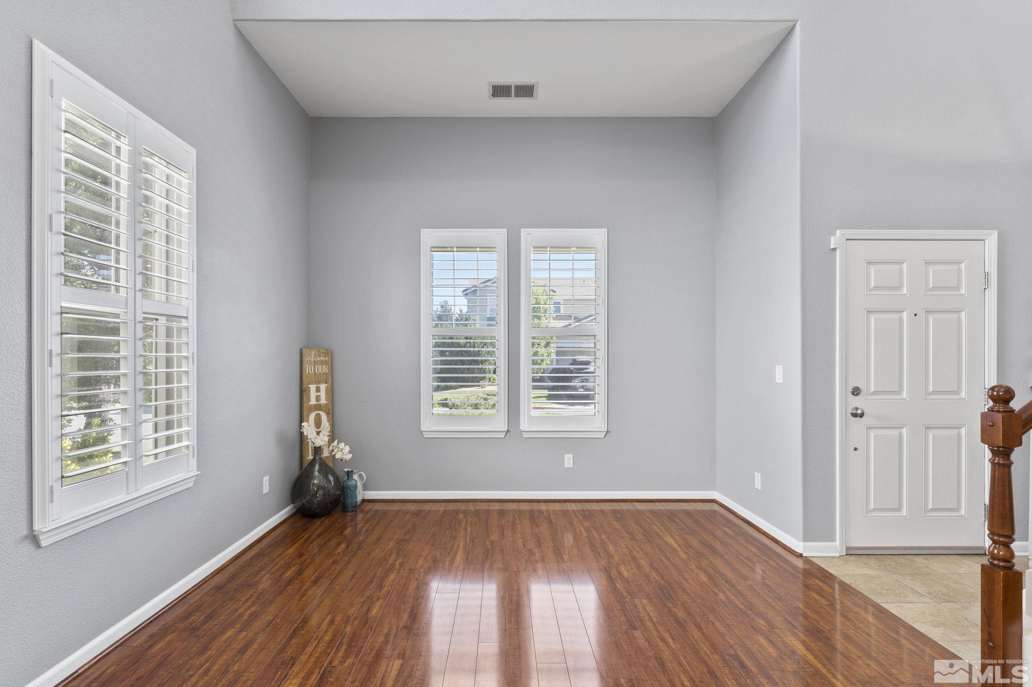 520 Roseben Drive Reno, NV 89521 - Photo 4 of 26 Photo 4