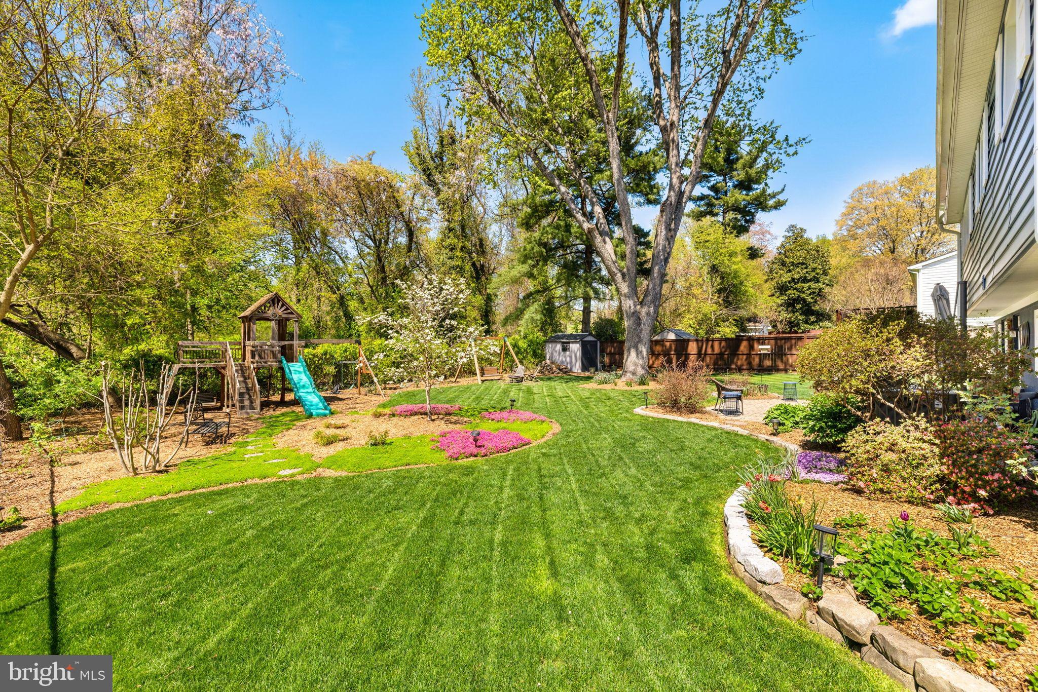 6502 Haystack Road Alexandria, VA 22310 - Photo 28 of 30 a view of a swimming pool with a yard