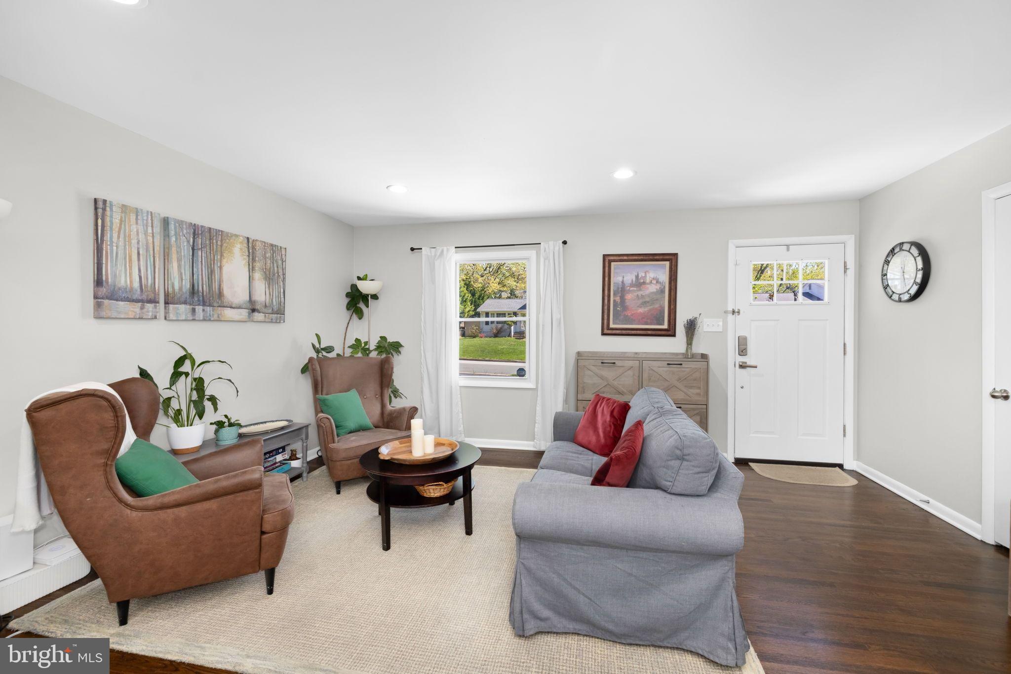 6502 Haystack Road Alexandria, VA 22310 - Photo 6 of 30 a living room with furniture rug and window