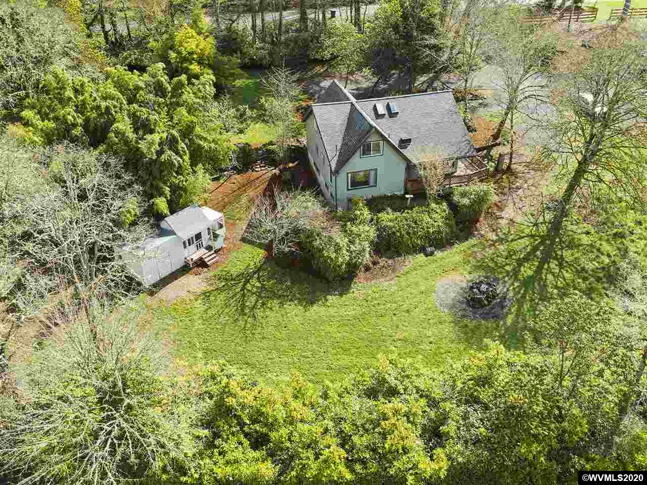 38203 Maple Street Lebanon, OR 97355 - Photo 5 of 42 Gallery Image 5