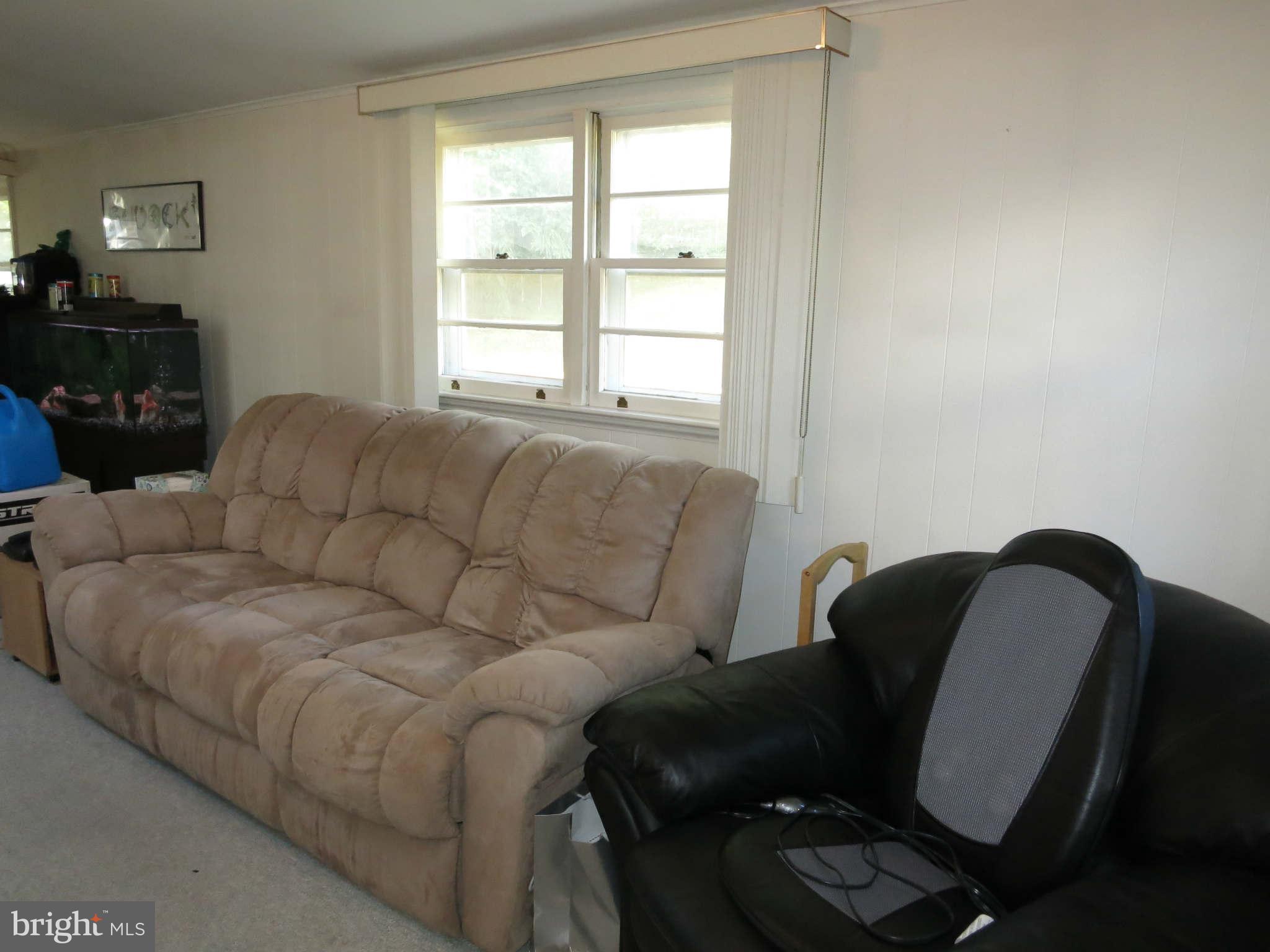 1003 Gabel Street Silver Spring, MD 20901 - Photo 11 of 17 Family Room