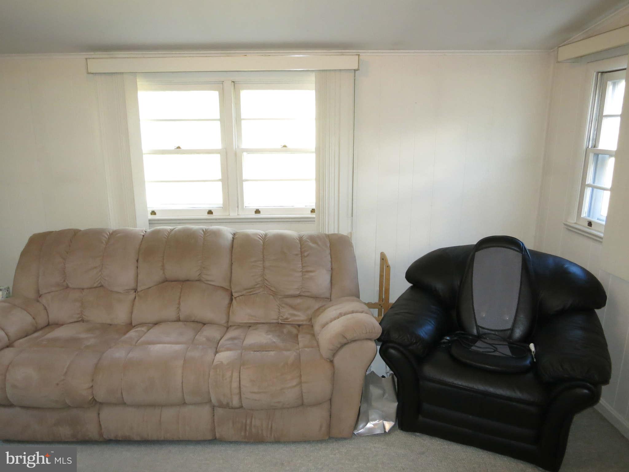 1003 Gabel Street Silver Spring, MD 20901 - Photo 12 of 17 Family Room