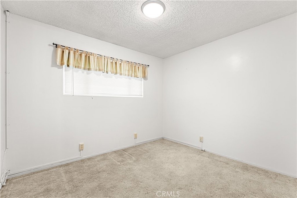 116 East Campus View Drive Riverside, CA 92507 - Photo 11 of 30