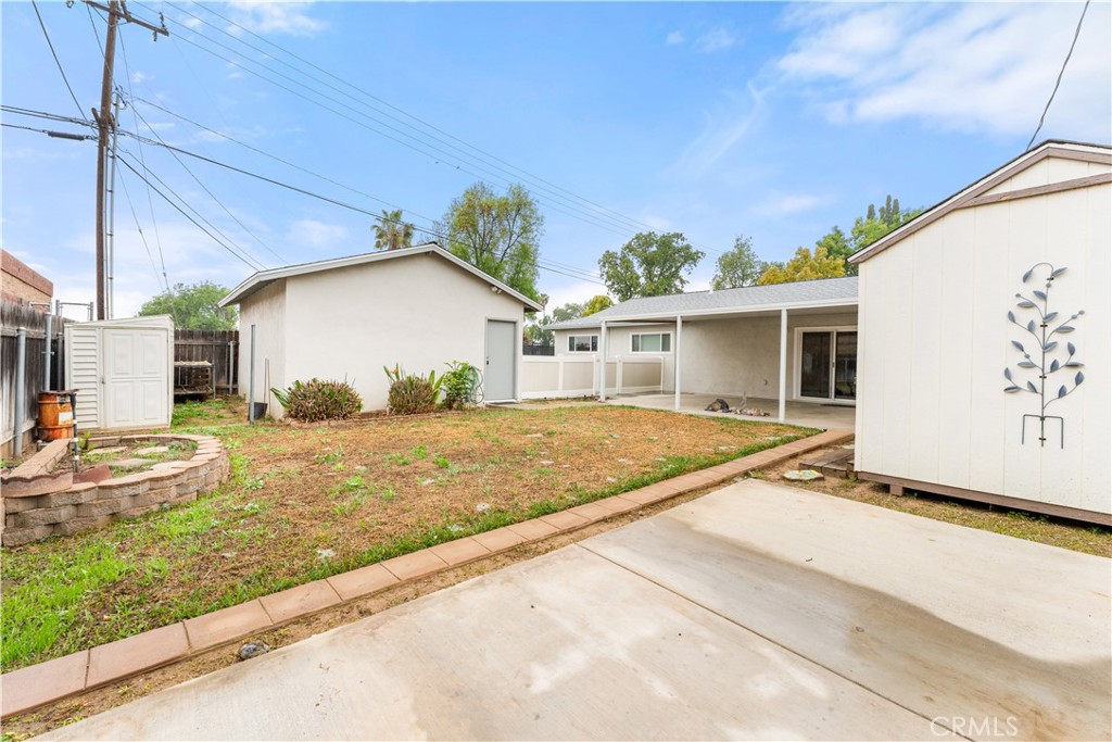 116 East Campus View Drive Riverside, CA 92507 - Photo 17 of 30