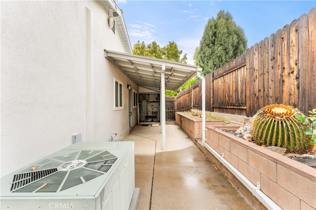 116 East Campus View Drive Riverside, CA 92507 - Photo 23 of 30