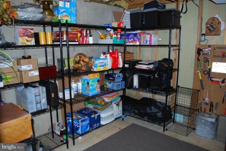 1532 Deer Point Way Reston, VA 20194 - Photo 14 of 19 a store area with lots of different kinds of stuff