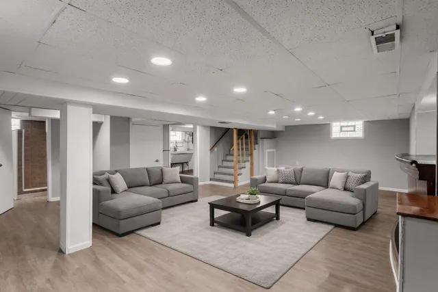 $259,900 | 125 Warren Street, Calumet City, IL 60409