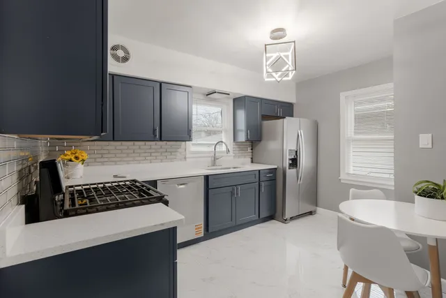 $259,900 | 125 Warren Street, Calumet City, IL 60409