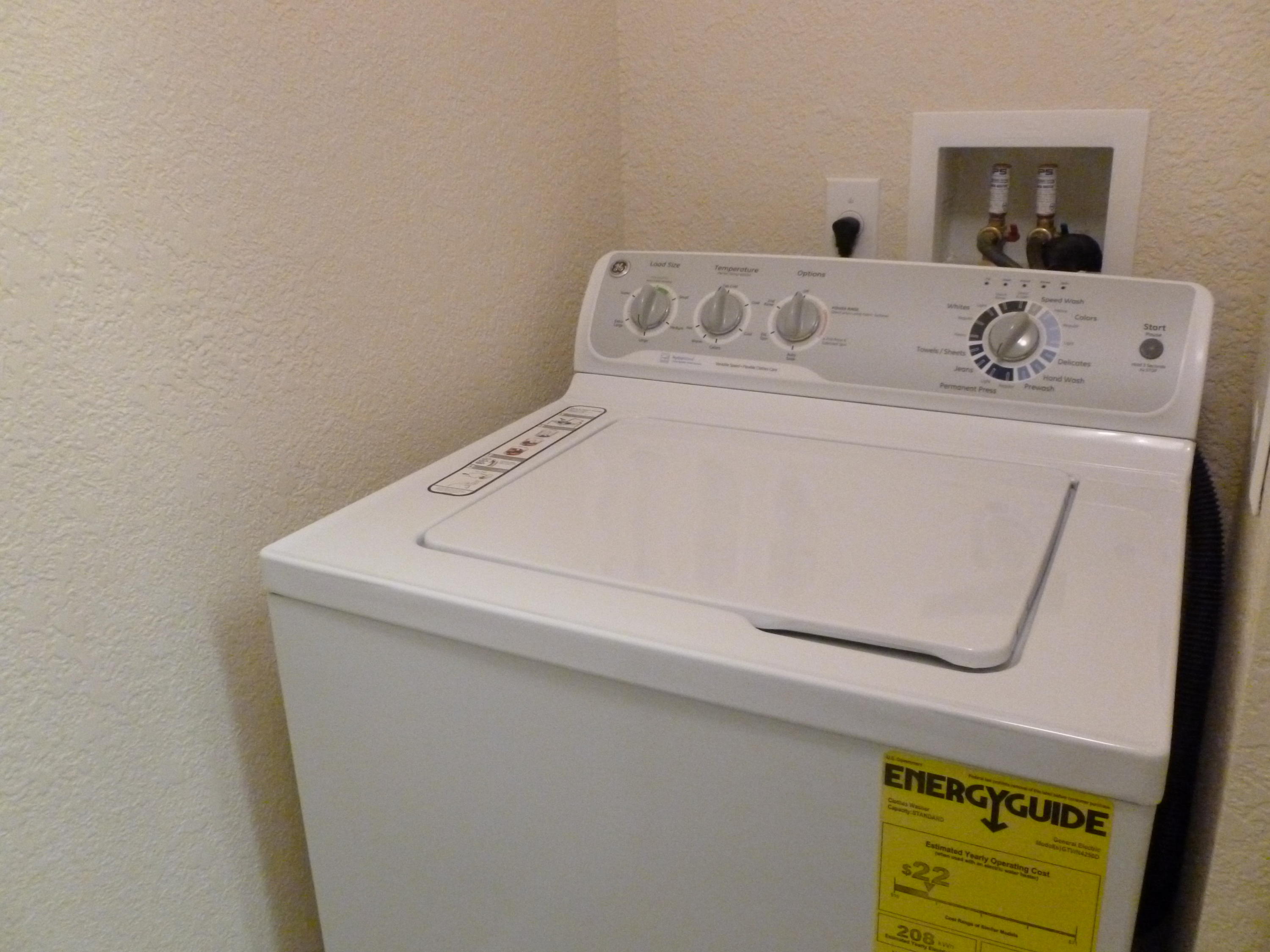 1690 Renaissance Commons Boulevard, Unit 1315 Boynton Beach, FL 33426 - Photo 14 of 39 Laundry