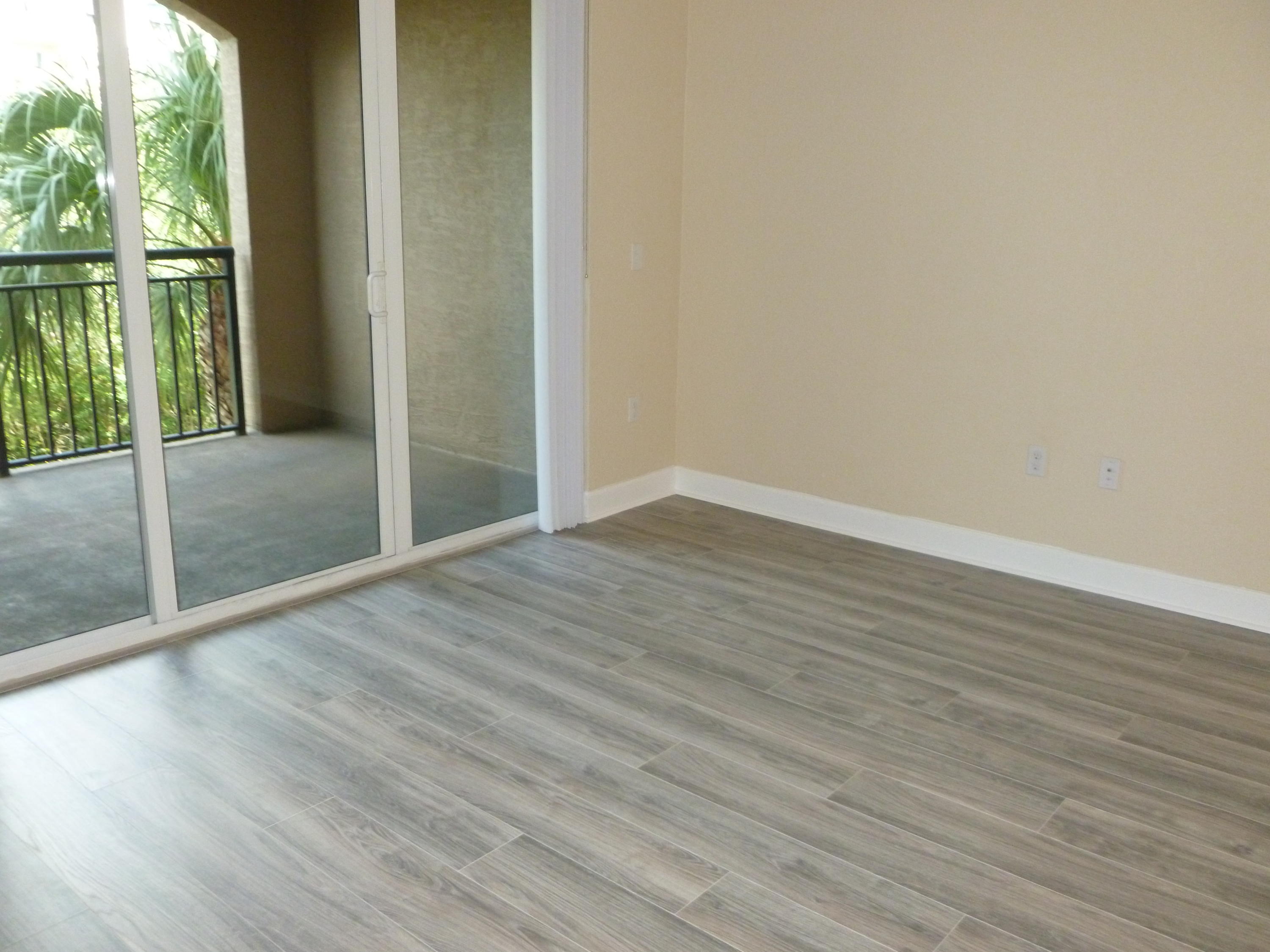 1690 Renaissance Commons Boulevard, Unit 1315 Boynton Beach, FL 33426 - Photo 7 of 39 Livingroom