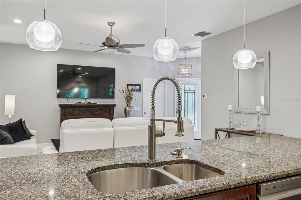 1628 Crossvine Court Trinity, FL 34655 - Photo 18 of 58
