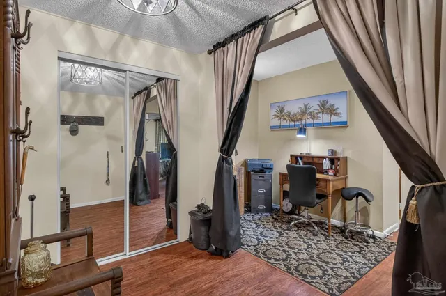 $300,000 | 7985 Mobile Highway, Pensacola, FL 32526