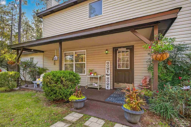 $300,000 | 7985 Mobile Highway, Pensacola, FL 32526