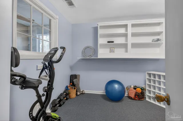 $300,000 | 7985 Mobile Highway, Pensacola, FL 32526