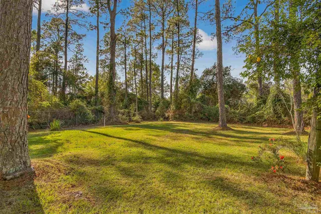 $300,000 | 7985 Mobile Highway, Pensacola, FL 32526