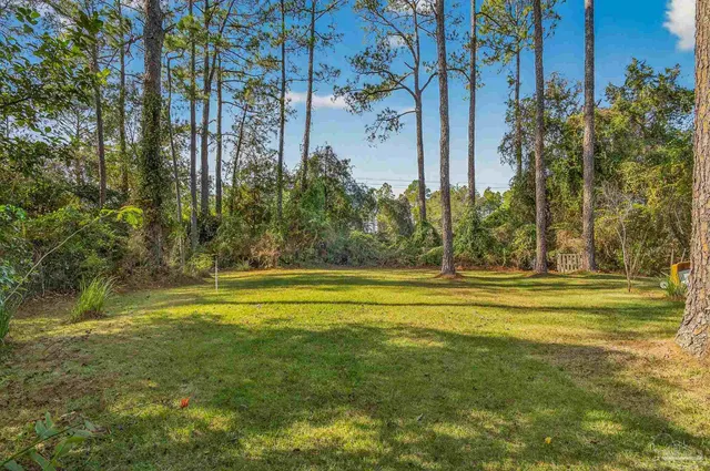 $300,000 | 7985 Mobile Highway, Pensacola, FL 32526