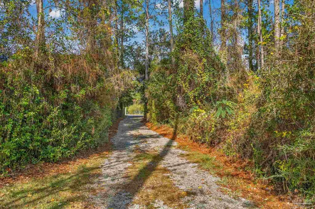 $300,000 | 7985 Mobile Highway, Pensacola, FL 32526