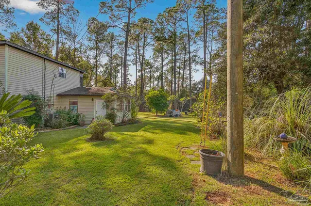 $300,000 | 7985 Mobile Highway, Pensacola, FL 32526