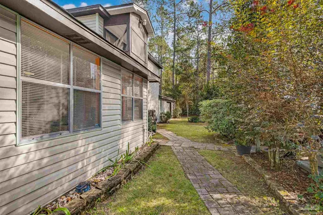 $300,000 | 7985 Mobile Highway, Pensacola, FL 32526