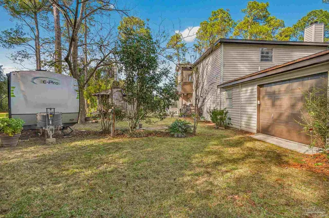 $300,000 | 7985 Mobile Highway, Pensacola, FL 32526