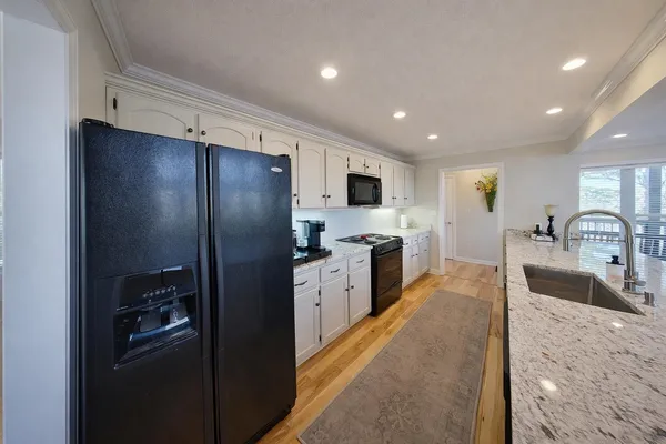 $549,000 | 30 Point Grand Court, Savannah, TN 38372